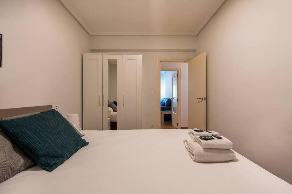 Apartamento Vt En La Ribera De Bilbao Exterior foto