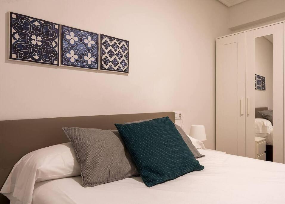 Apartamento Vt En La Ribera De Bilbao Exterior foto